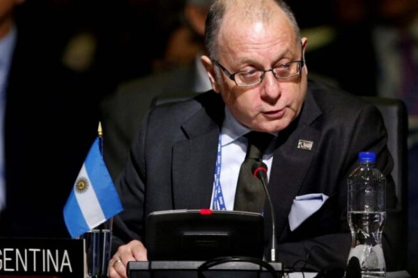 Jorge Faurie fue oficializado como embajador en Chile