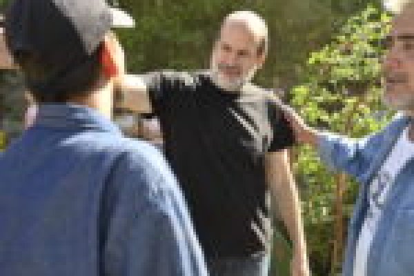 Huertas de la Ciudad: Federico Susbielles visitó la huerta de la Sociedad de Fomento de Grünbein