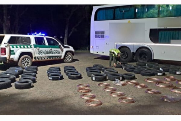 Corrientes: Interceptaron tour de compras repleto de mercadería de contrabando