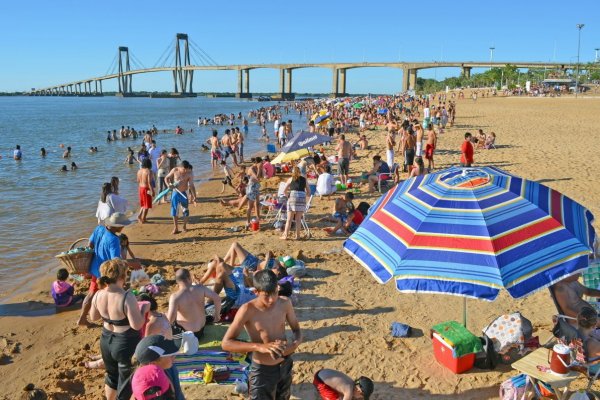 Corrientes: comenzó la temporada de playas más larga de Argentina