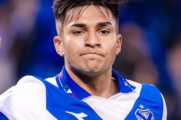 ¡Oficial! Santiago Castro fue presentado en su nuevo equipo