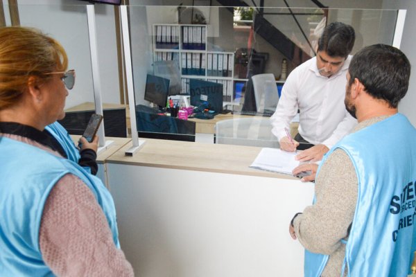 Piden vacuna gratis contra Dengue para Docentes correntinos y prórroga a la presentación en escuelas