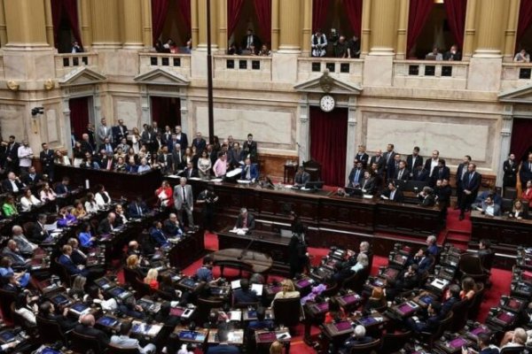 El oficialismo alcanzó el quórum y Diputados debate la Ley Ómnibus
