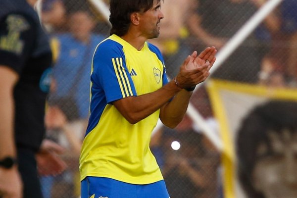 Diego Martínez explicó qué le pasó a Cavani en Boca vs. Sarmiento
