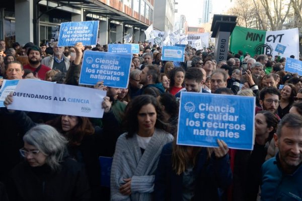 Trabajadores del Conicet de Corrientes y Chaco rechazan el DNU y la Ley Ómnibus