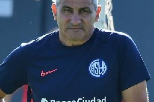 La llamativa frase del Beto Acosta sobre el presente de Cavani en Boca