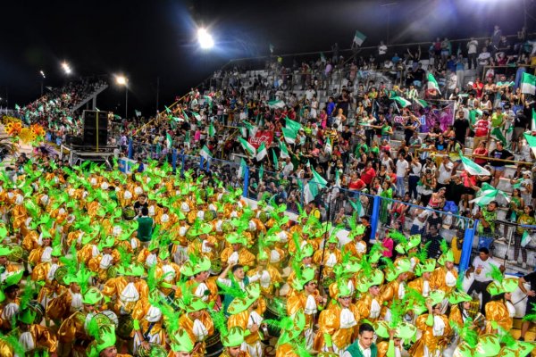 Comenzó el carnaval más antiguo del país en Paso de los Libres Corrientes