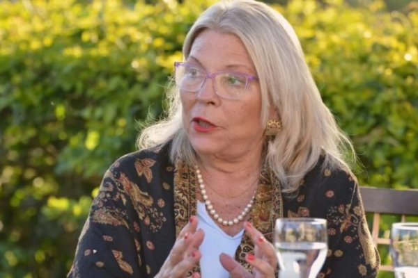 Reapareció Carrió para criticar las facultades delegadas a Milei :