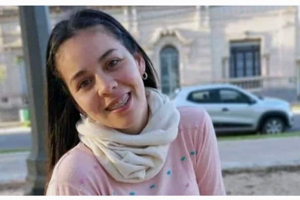 Muere por Covid-19 joven Reina de Comparsa en Corrientes