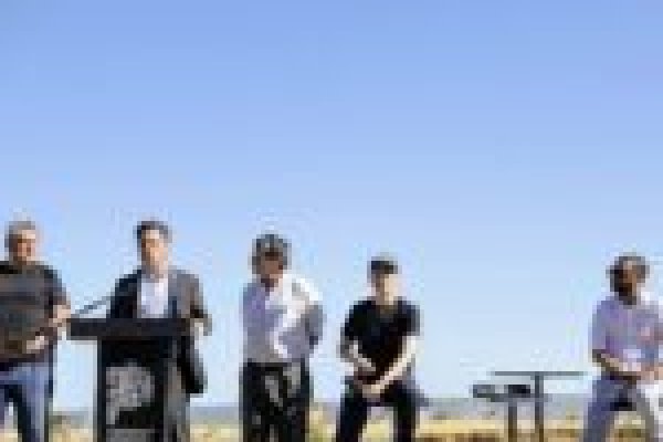Kicillof en Pehuen Co: “Están ajustando a las familias bonaerenses, no a este Gobierno, ni a este Gobernador”