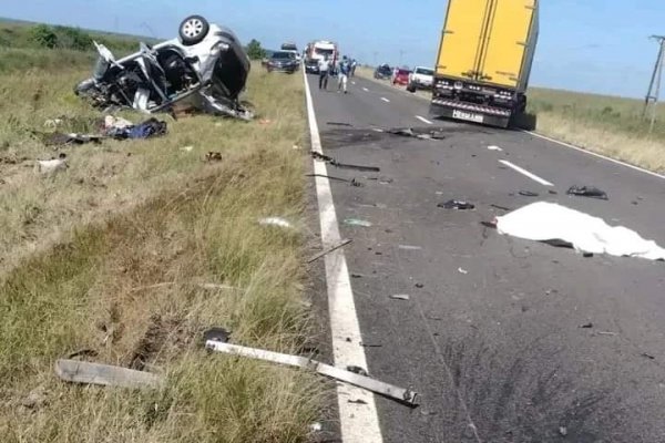 Impactante siniestro vial cerca de La Cruz dejó cinco muertos