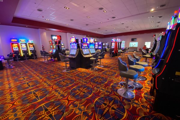 Howard Johnson Piedras Moras se renueva e inauguró sala de juegos