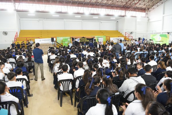 Corrientes: el gobernador admitió que intenta evitar un paro docente para el lunes próximo