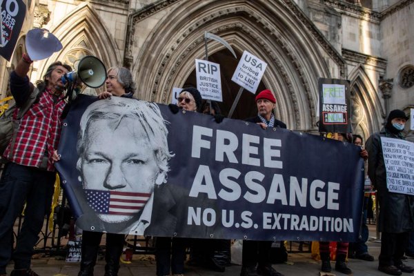 Experto analiza cuál sería el futuro de Julian Assange si es extraditado a Estados Unidos