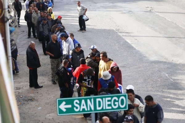 Centro de bienvenida para migrantes de San Diego cierra sus puertas