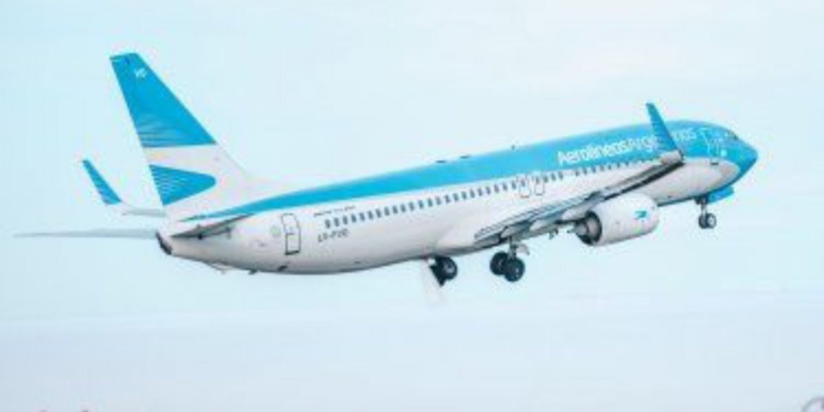 Argentina: Por el paro de aeronáuticos, Aerolíneas y LATAM cancelan vuelos