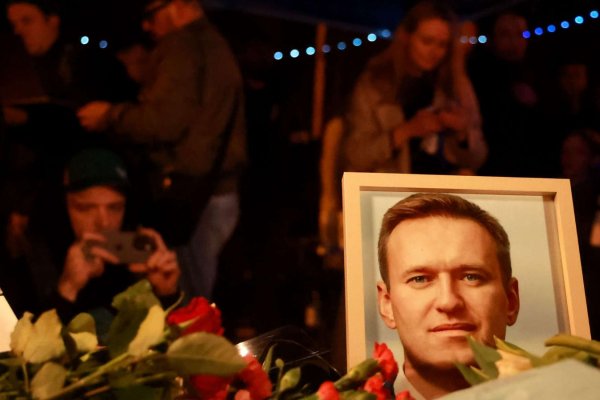 Análisis: Navalny regresará, pero solo cuando termine el gobierno de Putin
