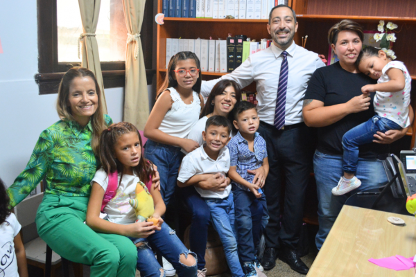 Corrientes: Elisa y Eliana obtuvieron la adopción plena de los seis hermanitos