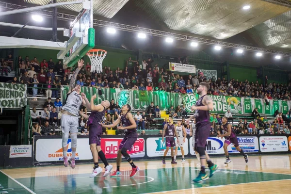 Dura caída de San Martín de Corrientes en Comodoro Rivadavia