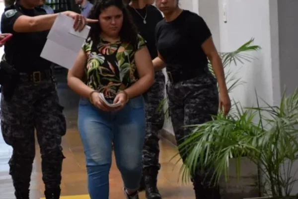 Corrientes: condenaron a una mujer por matar a golpes a su bebé