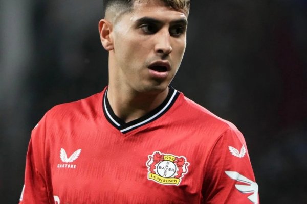 ¡Intratable! Palacios volvió a ser importante en Bayer Leverkusen