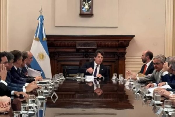 El Gobierno de Javier Milei negocia una nueva versión reducida de la Ley Ómnibus