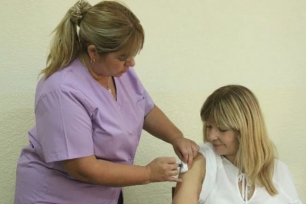 IOSCOR dice que compró 15.000 dosis de vacuna contra el dengue