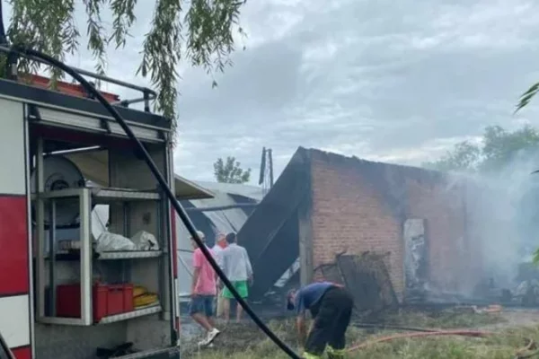 Se incendió un galpón con tabaco en Goya