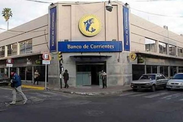 EFECTO FERNÁNDEZ: El productor de Seguros exclusivo del Banco Corrientes que comisiona millones