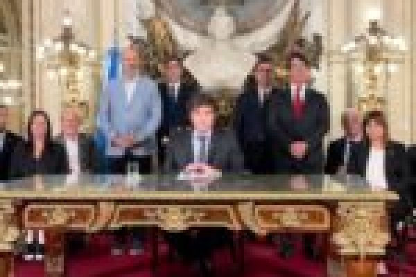 Uno por uno, cuáles son los principales puntos del mega DNU