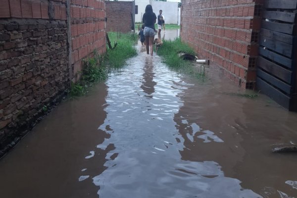 Corrientes otra vez colapsada con menos de 100 milímetros caídos