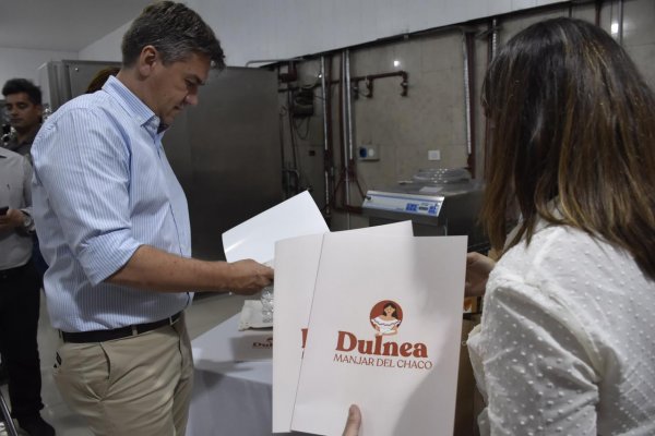 Primera fabrica de Dulce de Leche chaqueño: El gobernador visitó el emprendimiento