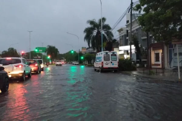Corrientes: ya cayeron más de 60 milímetros y hay calles anegadas