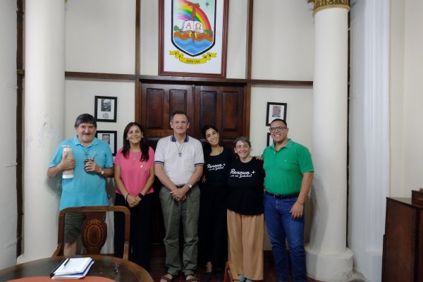 El Obispo Canecín se reunió con integrantes de la Red Renova