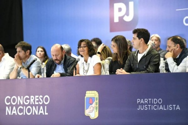 El PJ licenció a Alberto Fernández y la presidencia queda en manos de los vicepresidentes