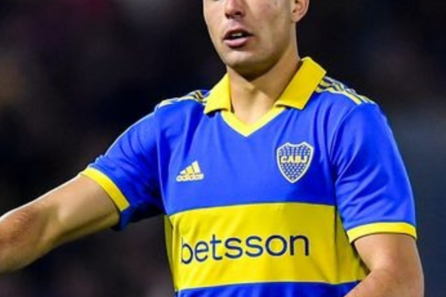 Bombazo El gigante europeo que sigue a Aaron Anselmino Corrientes Hoy