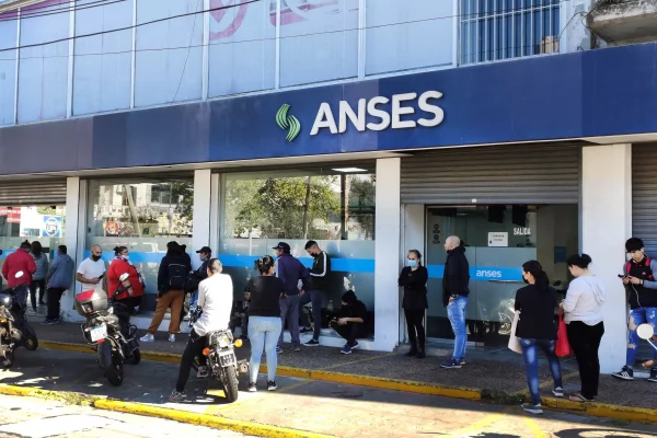 ANGUSTIA: El Gobierno Nacional cerró oficinas de Anses en seis ciudades de Chaco