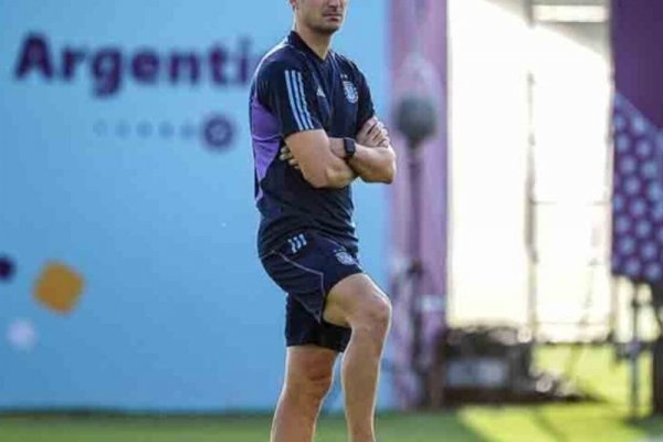 El sorpresivo mensaje de Scaloni para Alfaro: 