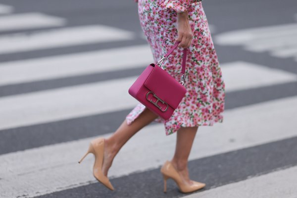 A cada vestido de primavera su zapato ideal, 7 combinaciones para un look impecable
