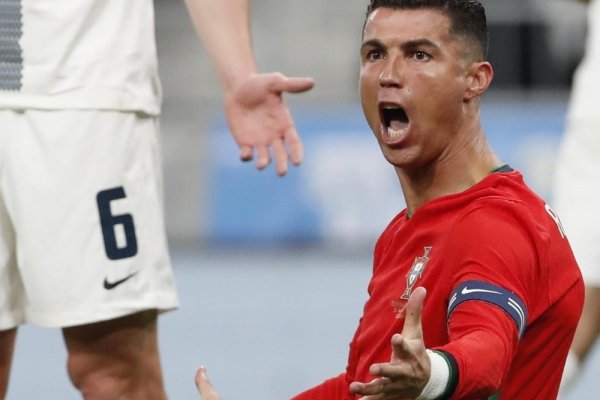 El repudiable gesto de Cristiano Ronaldo tras la derrota con Portugal