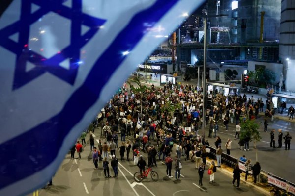La Policía de Israel detiene a familiares de rehenes en Gaza durante una protesta en Tel Aviv