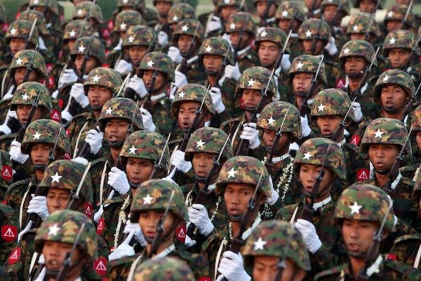 Quemas y decapitaciones: la junta militar de Myanmar intensifica las tácticas de terror contra su pueblo
