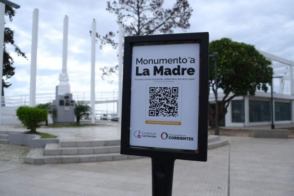 CAPITAL QR: Corrientes con cartelería para escaneo