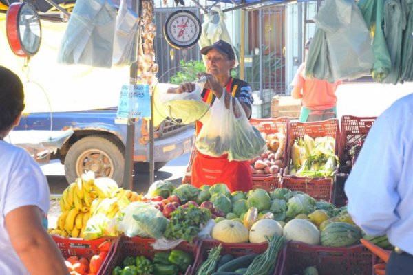 Ferias de la ciudad: hoy, en Plaza La Cruz