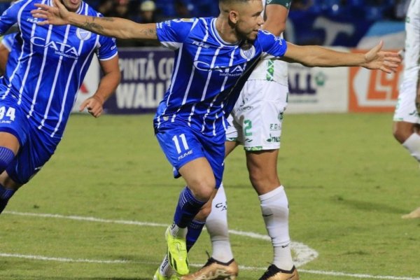Godoy Cruz superó a Sarmiento de Junín y es más puntero que nunca