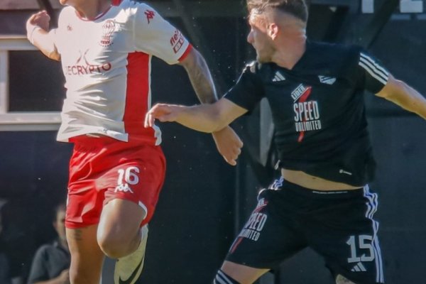 Riestra y Huracán se enfrentaron en el Guillermo Laza