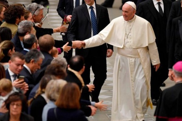 En una nueva excursión al extranjero dicen que Valdés sería recibido por el Papa Francisco