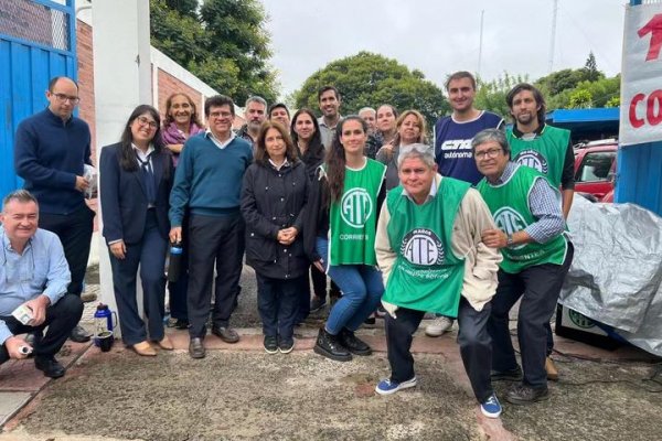 Corrientes: Trabajadores del ICAA movilizados en rechazo de la quita salarial