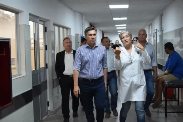 Zdero verificó la culminación de la obra en la Guardia de Emergencia del Hospital Perrando