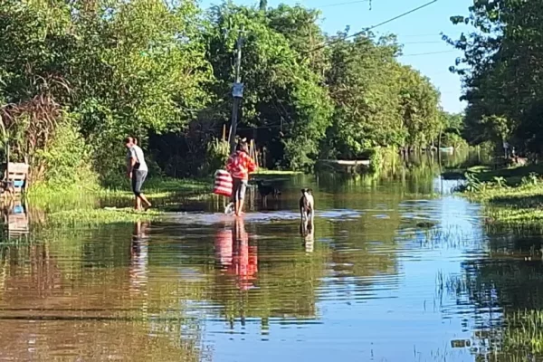 Preocupación por el desborde del Riachuelo: hay familias evacuadas